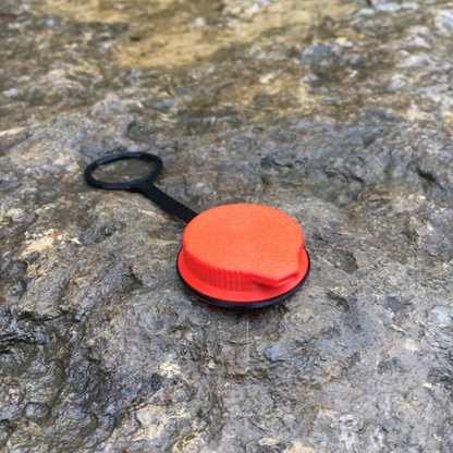 Ultralight Threaded Bidet with Lanyard Water Bottle Hygiene Topper for Hiking, Backpacking, Bushcraft, Survival