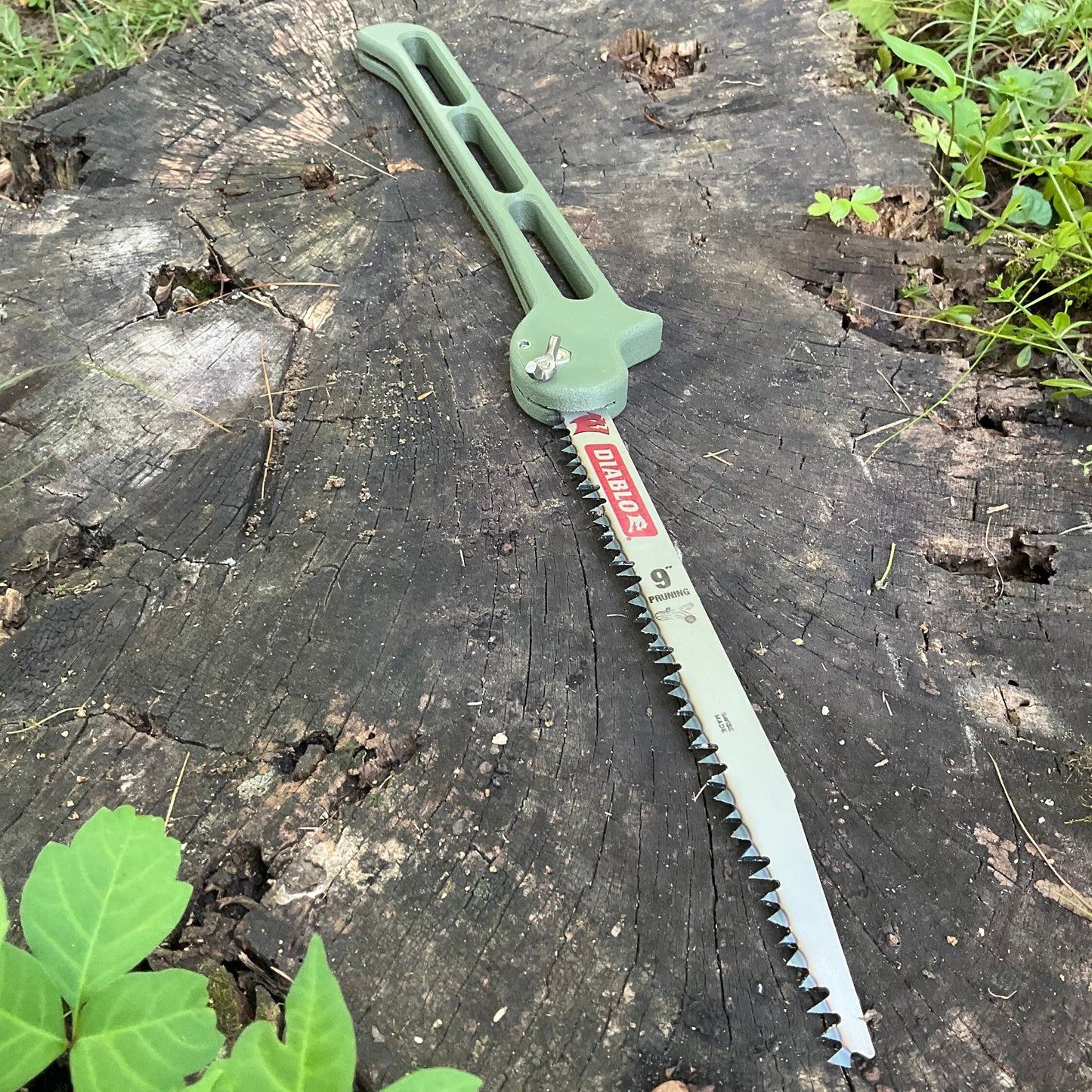 Ultralight 9" Folding Saw with Hardened Steel Blade - Lighten Up Outdoors