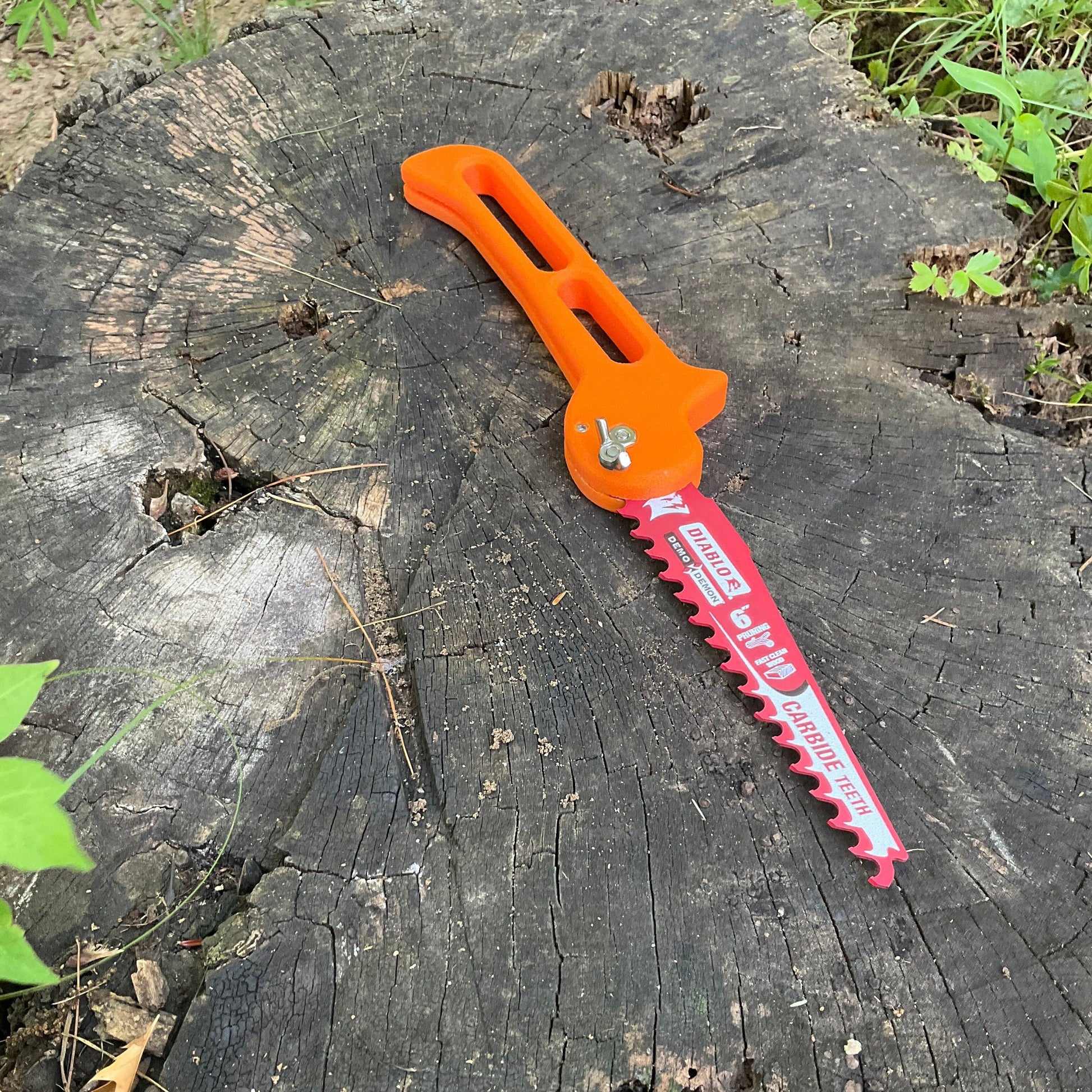 Ultralight 6" Folding Saw with Carbide Blade - Lighten Up Outdoors